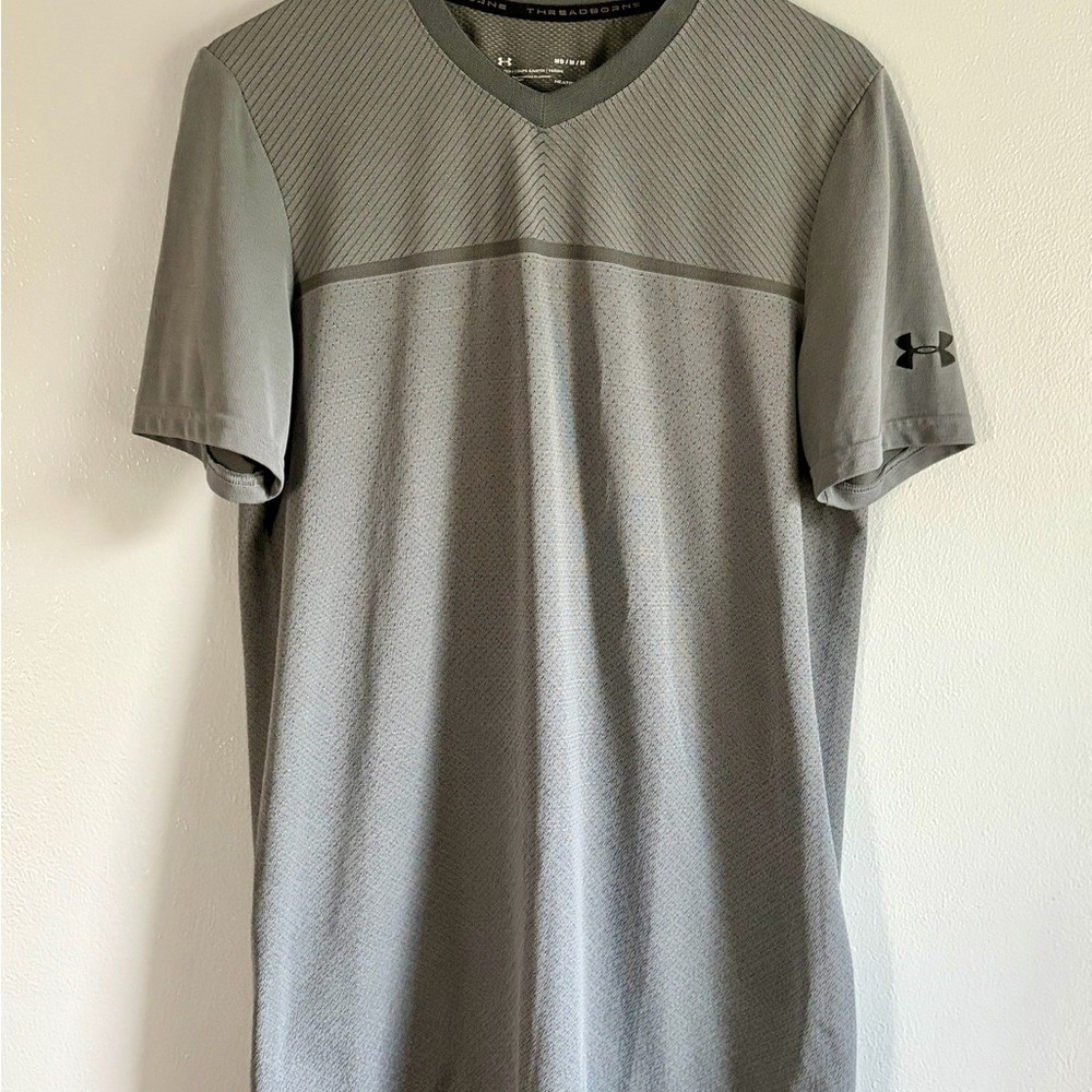 Under Armour Men's Two-Tone Gray‎ Short Sleeve Tee